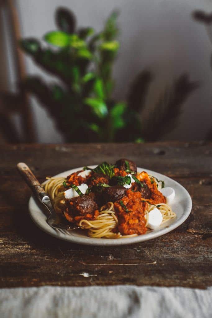 Meal planning can feel daunting at times but Food By Maria is here to help! I've included three easy plant based vegan recipes like spaghetti bolognese.