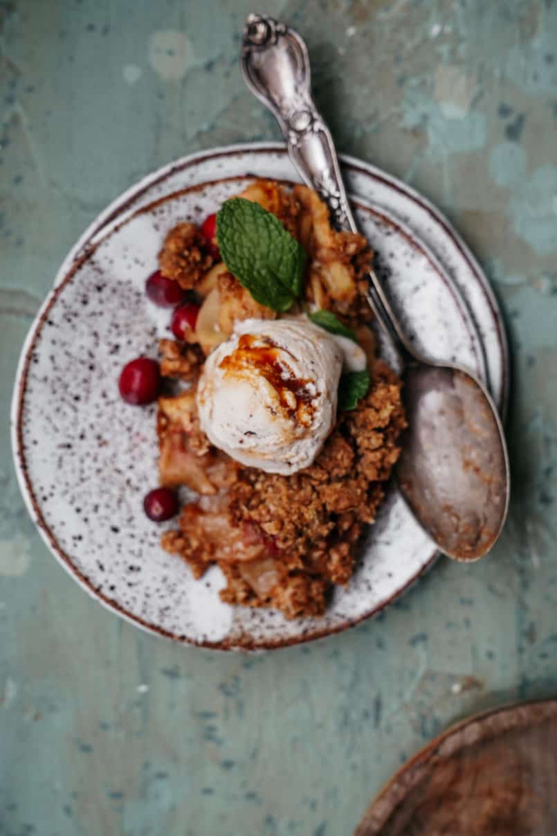 This cranberry apple crisp is super simple and very Spring inspired. It's beautifully balanced and will hit that warm crunchy sweet spot.