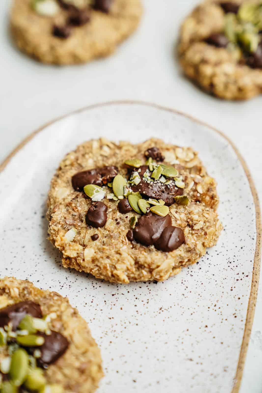 Healthy breakfast cookies scattered on plates