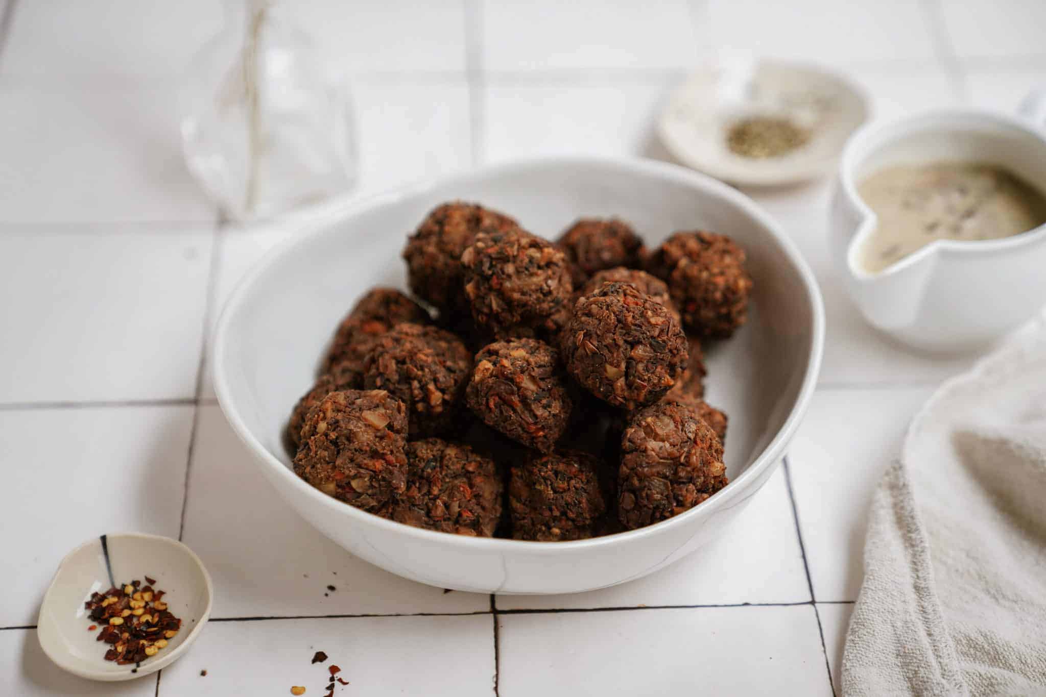 Stuffing balls in a bowl