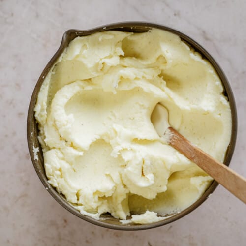 Mashed potatoes recipe in a bowl