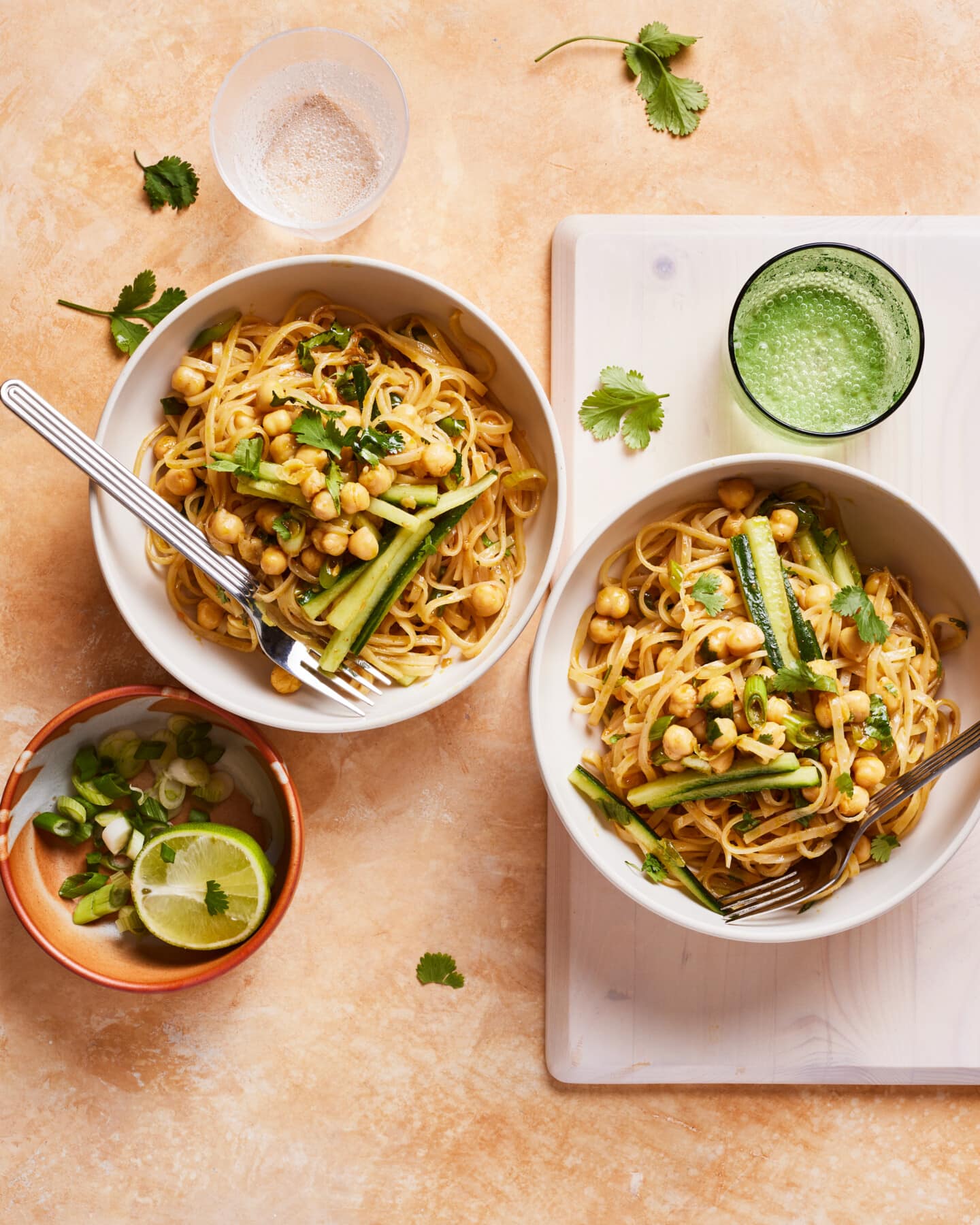 Chili oil noodles in bowls