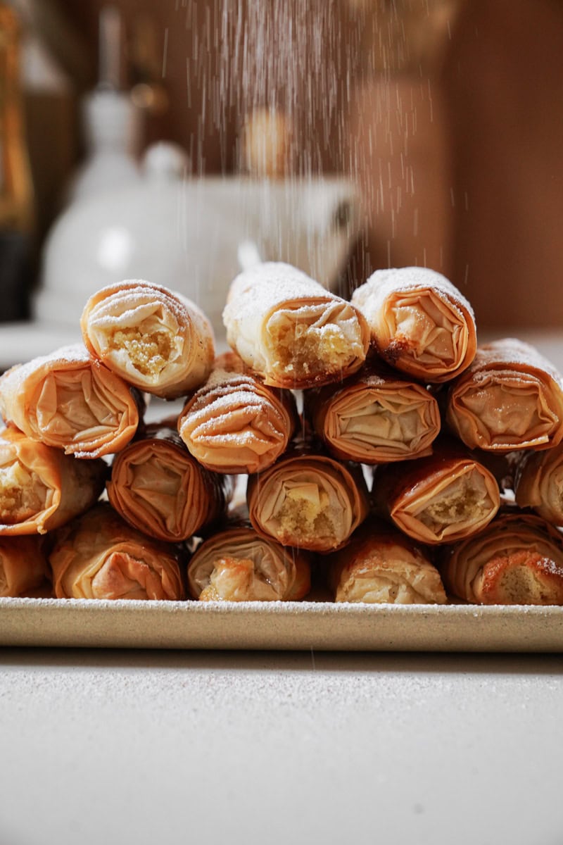 Flogeres stacked on platter 